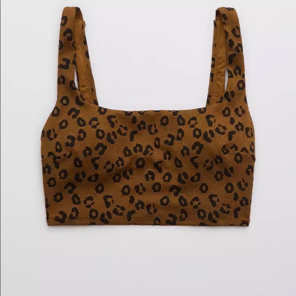nwt 
Aerie Leopard Textured Longline Scoop Bikini Top medium tree line